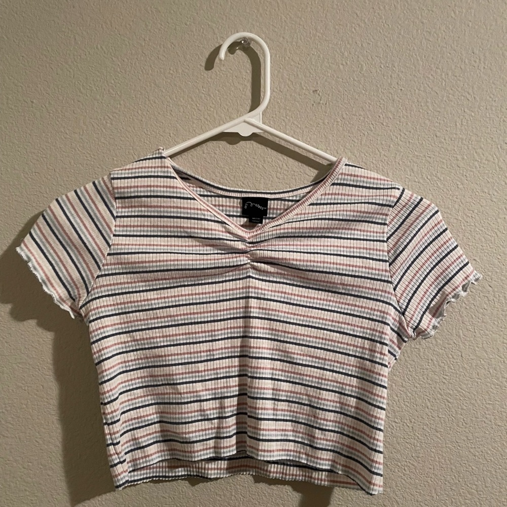 Multi colored cropped shirt
